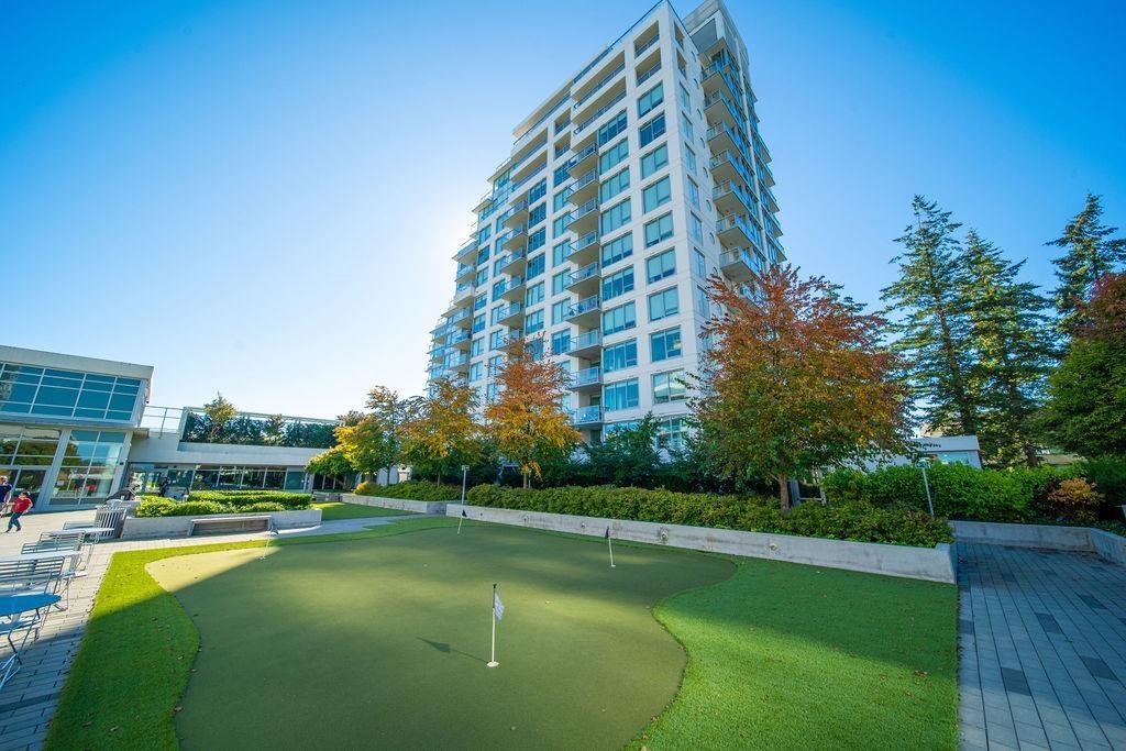 303 15165 THRIFT AVENUE, White Rock - Image 1