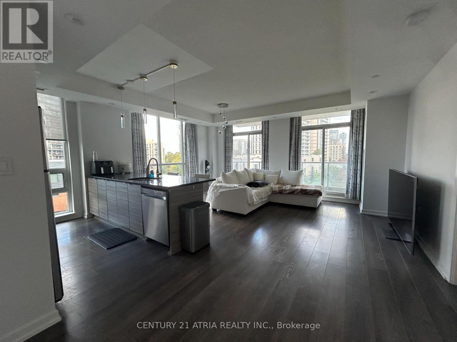 Photo of 62 Forest Manor Road