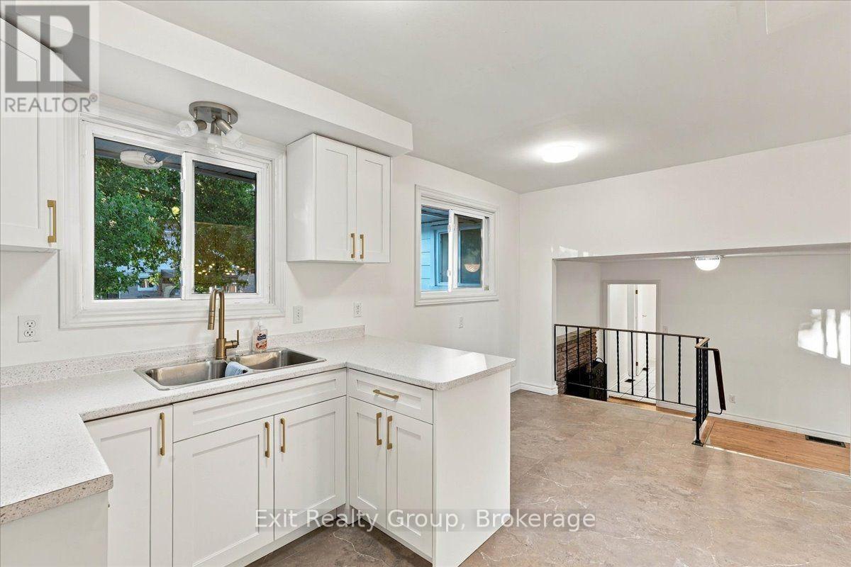 5 Flint Drive, Belleville, ON photo 10