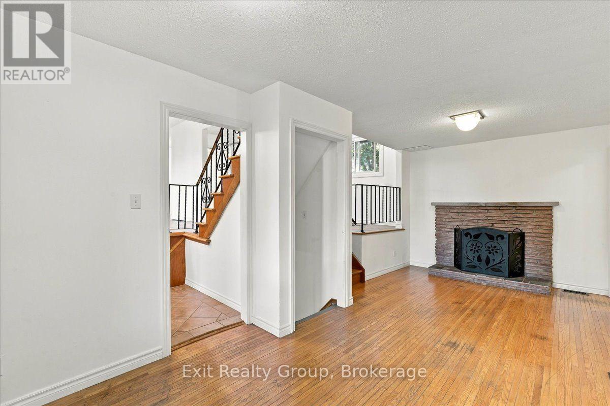 5 Flint Drive, Belleville, ON photo 13