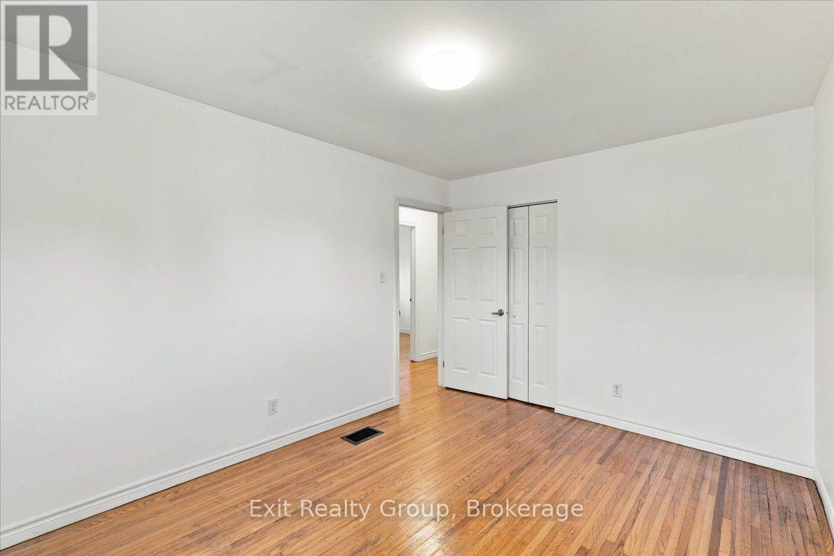 5 Flint Drive, Belleville, ON photo 18
