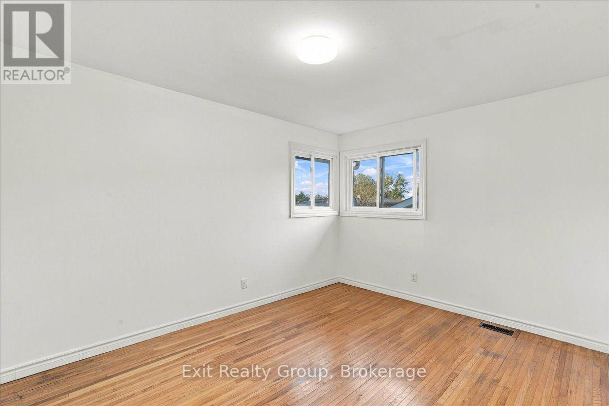 5 Flint Drive, Belleville, ON photo 19
