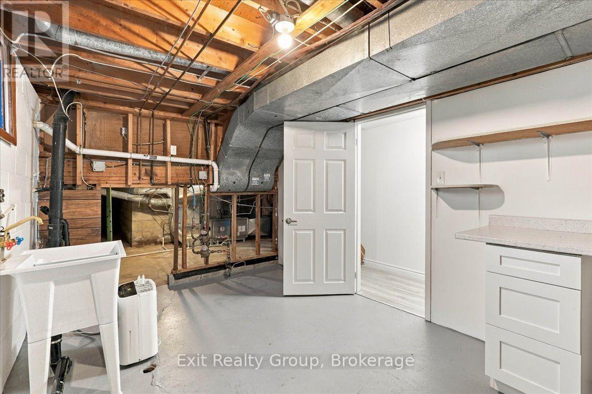 5 Flint Drive, Belleville, ON photo 27