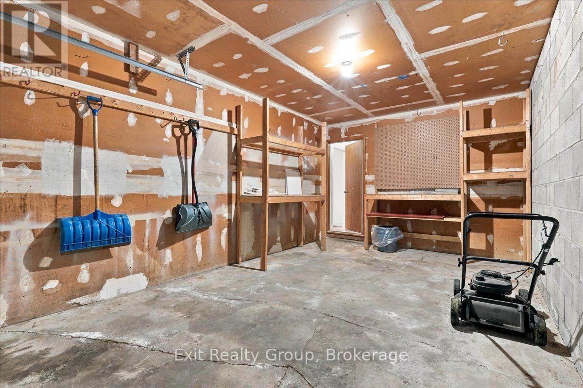 5 Flint Drive, Belleville, ON photo 28