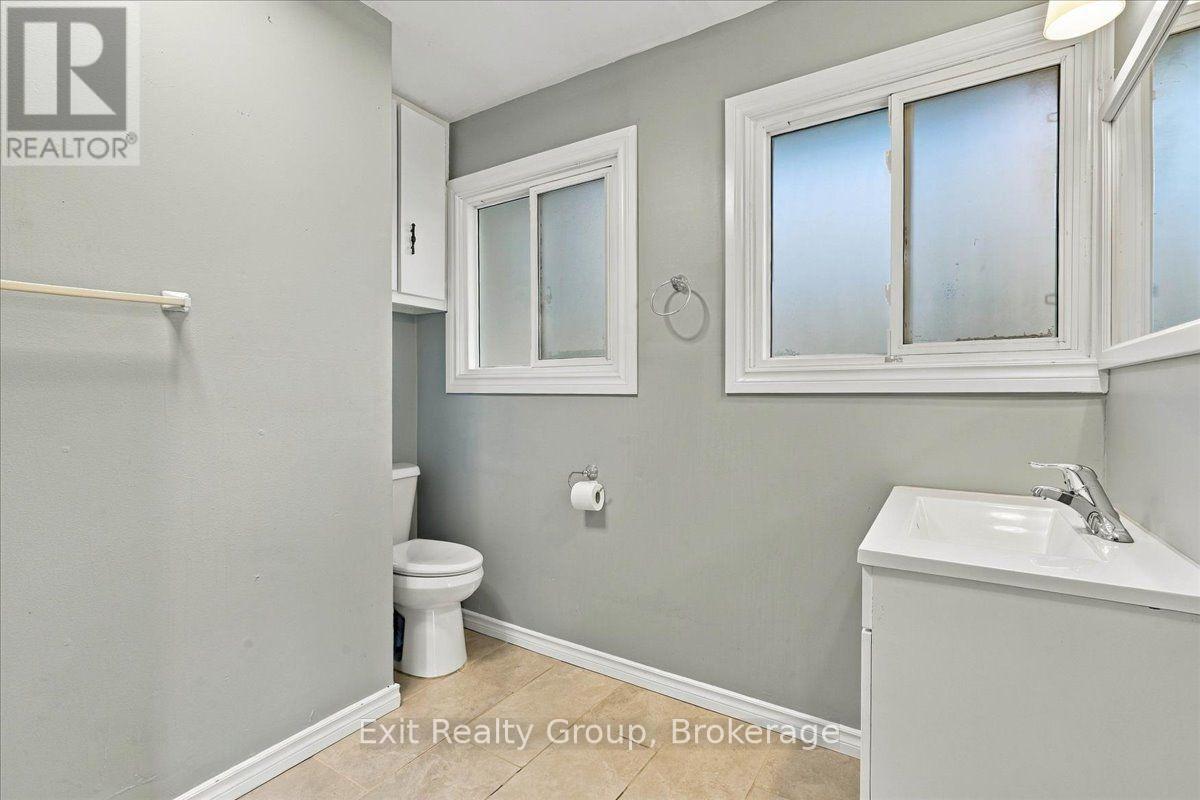 5 Flint Drive, Belleville, ON photo 31