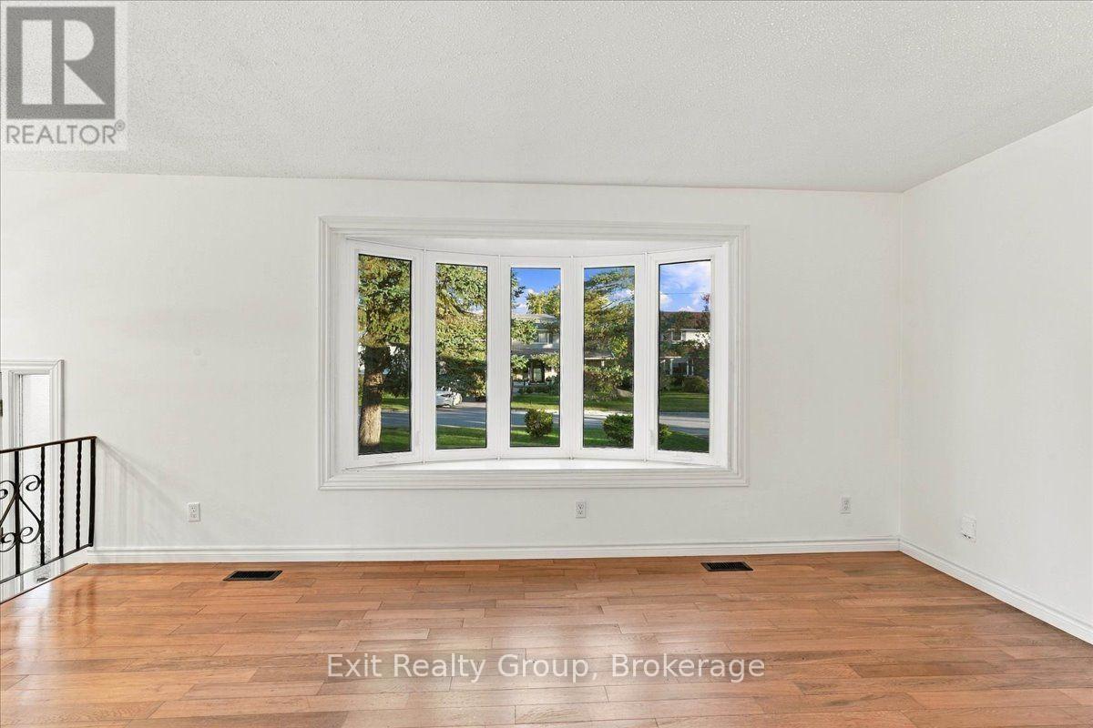 5 Flint Drive, Belleville, ON photo 7