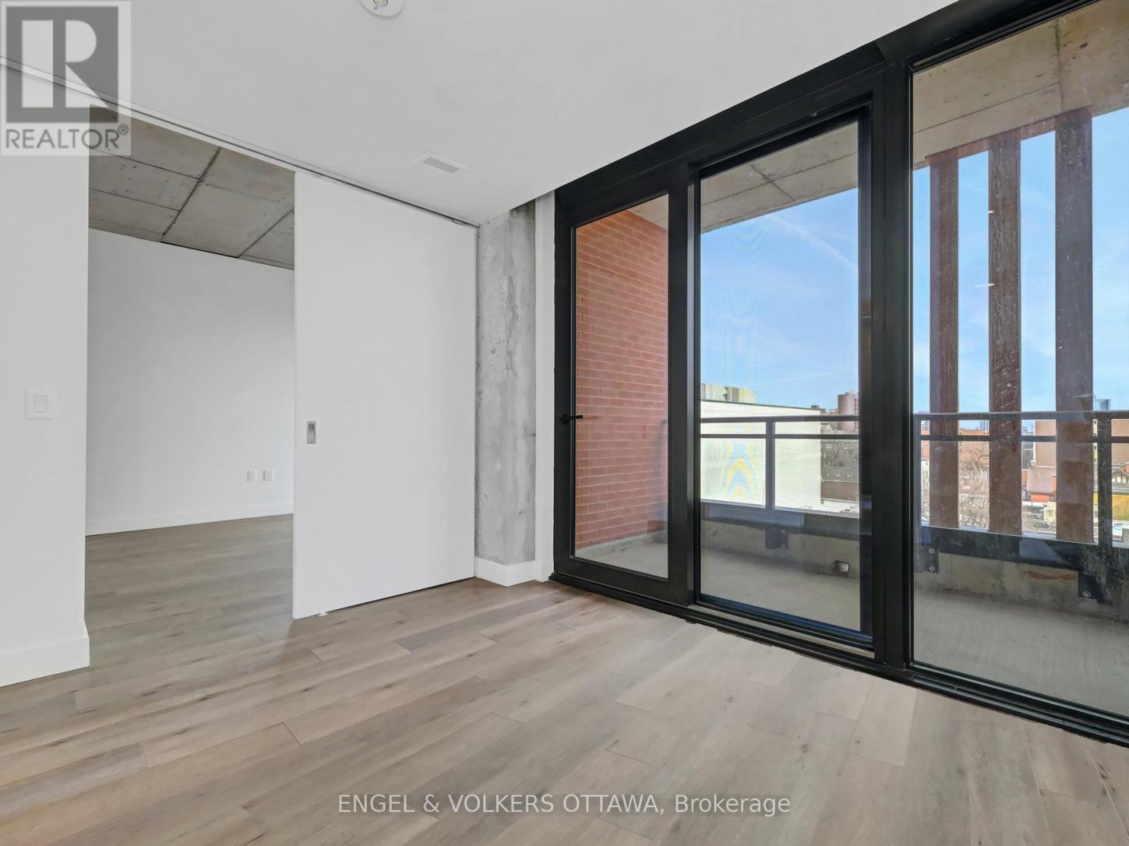 10 James Street — photo 12