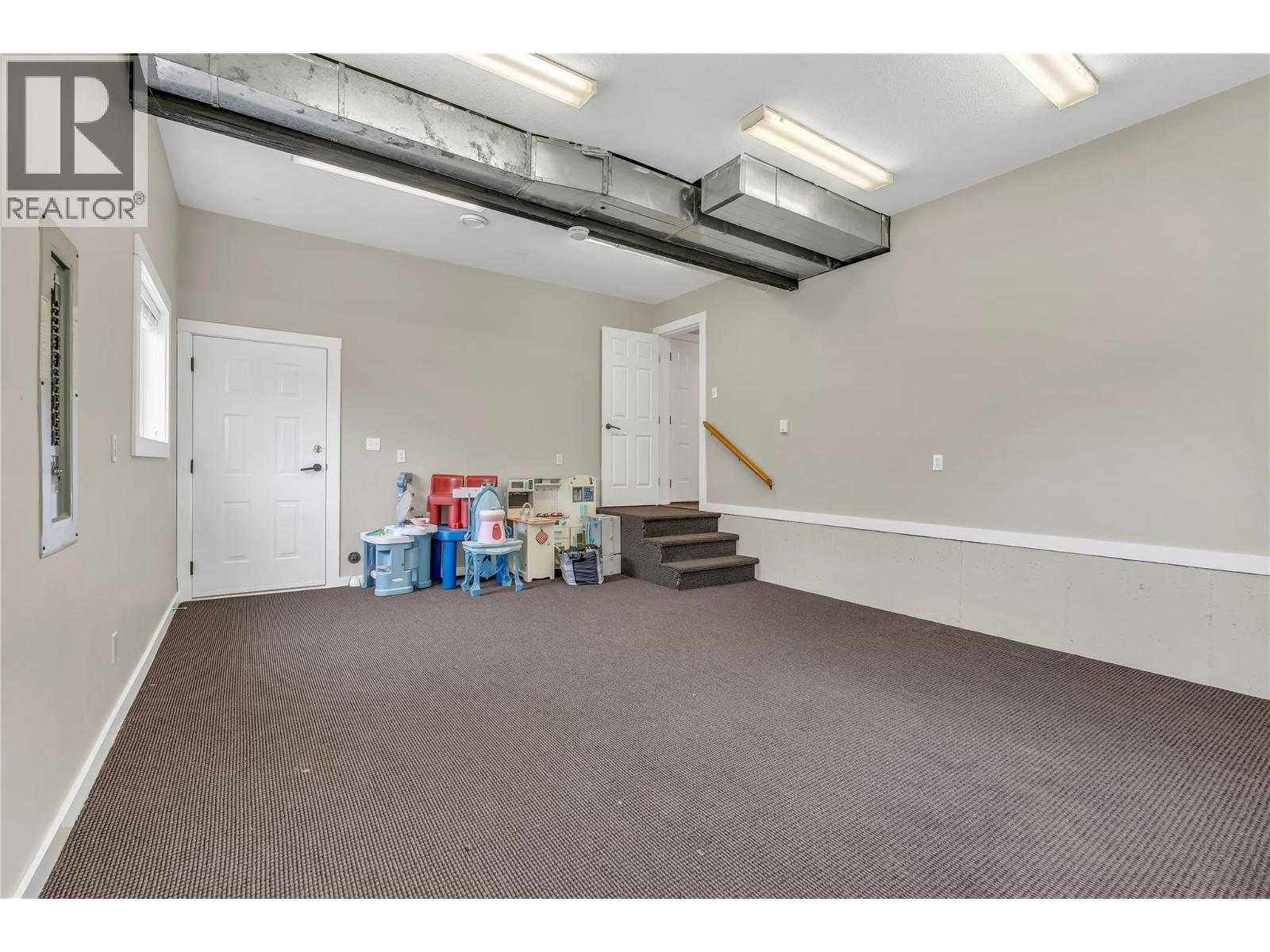 2390 Wiltse Drive - 35