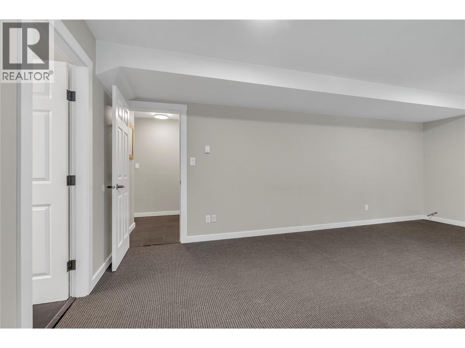 2390 Wiltse Drive - 30