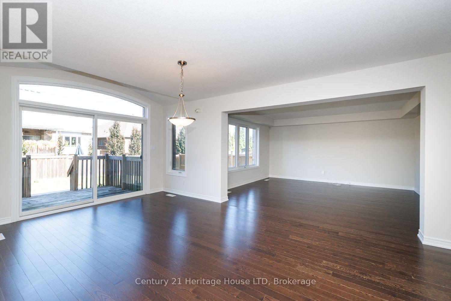 11 Philmori Crescent — photo 17