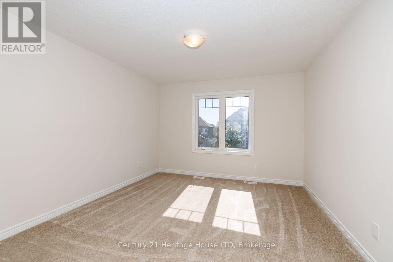 11 Philmori Crescent — photo 35