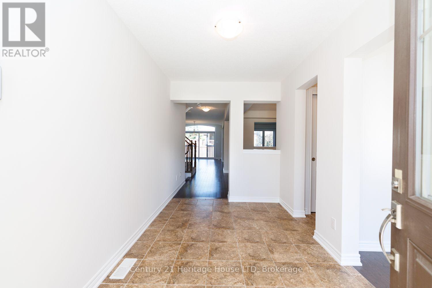 11 Philmori Crescent — photo 4