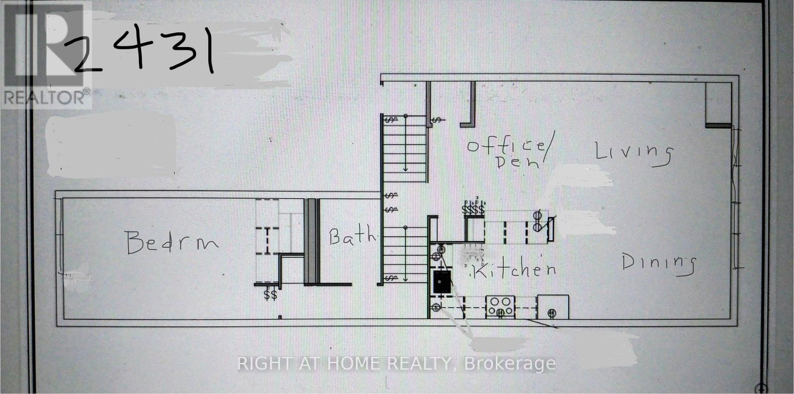 33 Harbour Square — photo 22