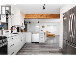 2835 11 Avenue S - photo 8