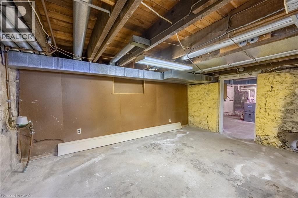 33 PALMERSTON Avenue - 30