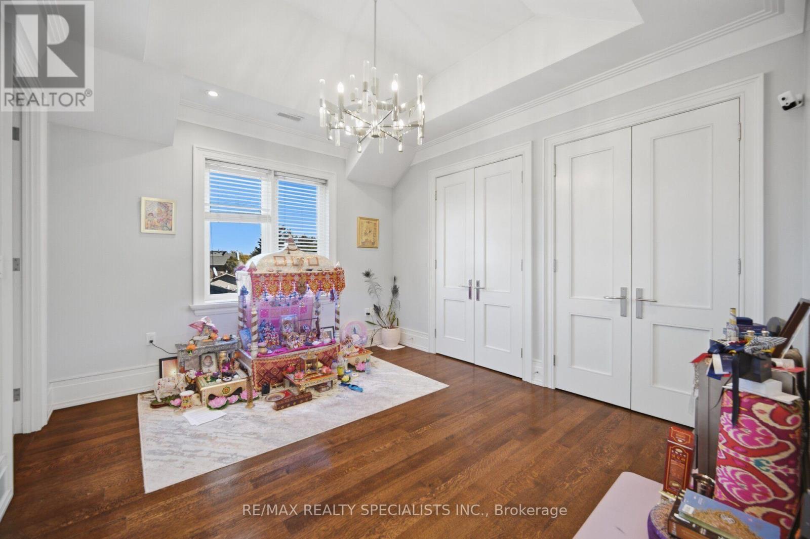154 Burbank Drive, Toronto, ON photo 31