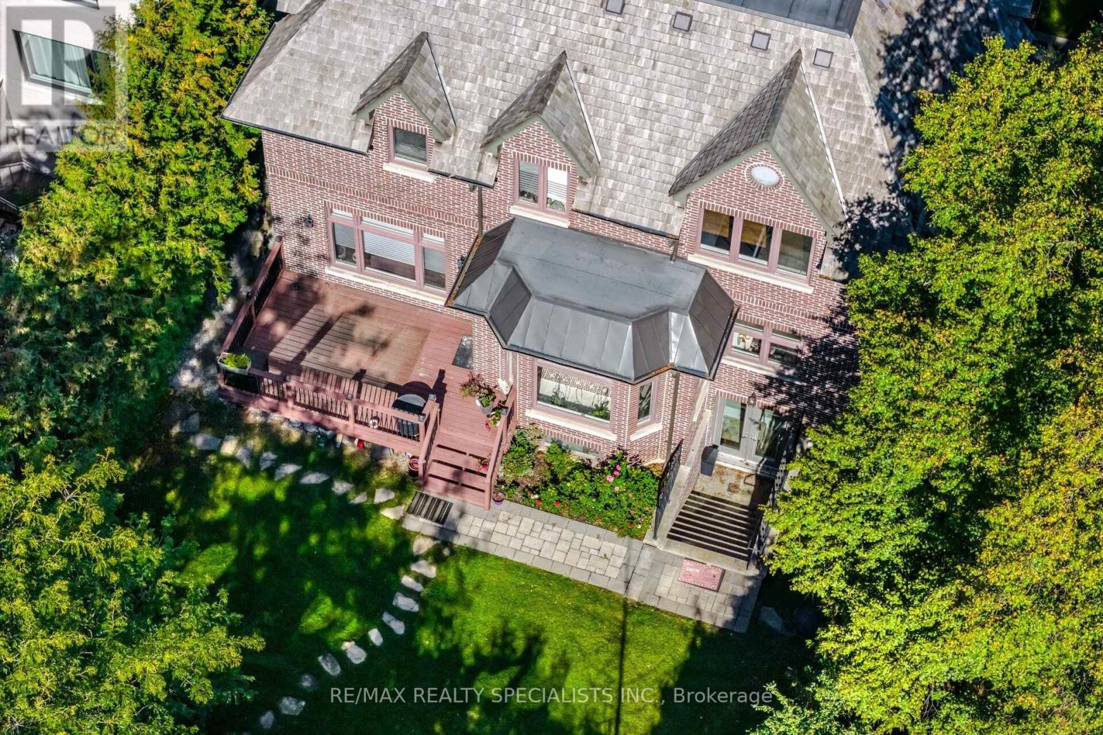 154 Burbank Drive, Toronto, ON photo 50