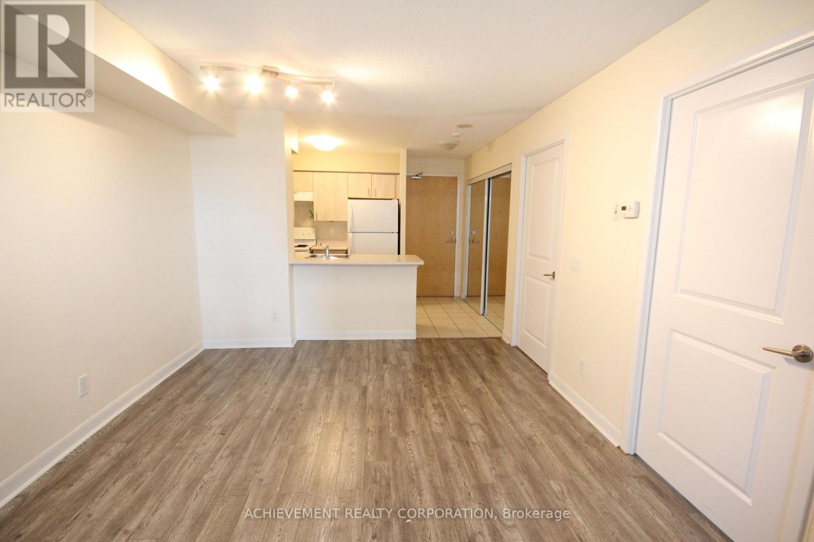 4978 Yonge Street — photo 16