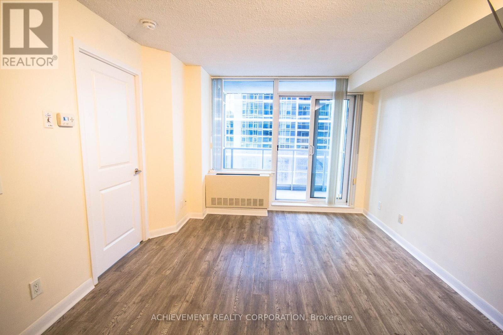 4978 Yonge Street — photo 17