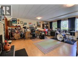Kitchen - 2128 Calais Rd, Duncan, BC V9L5V8 Photo 11