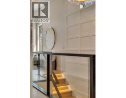 1027 39 Avenue NW - photo 34