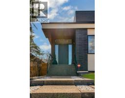 1027 39 Avenue NW - photo 3