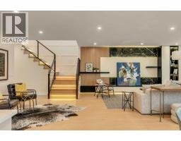 1027 39 Avenue NW - photo 37