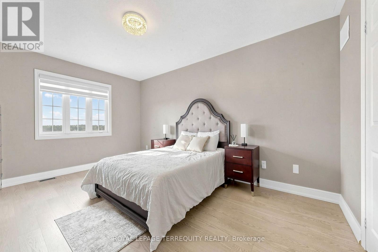 199 Armstrong Crescent, Bradford West Gwillimbury, ON photo 16