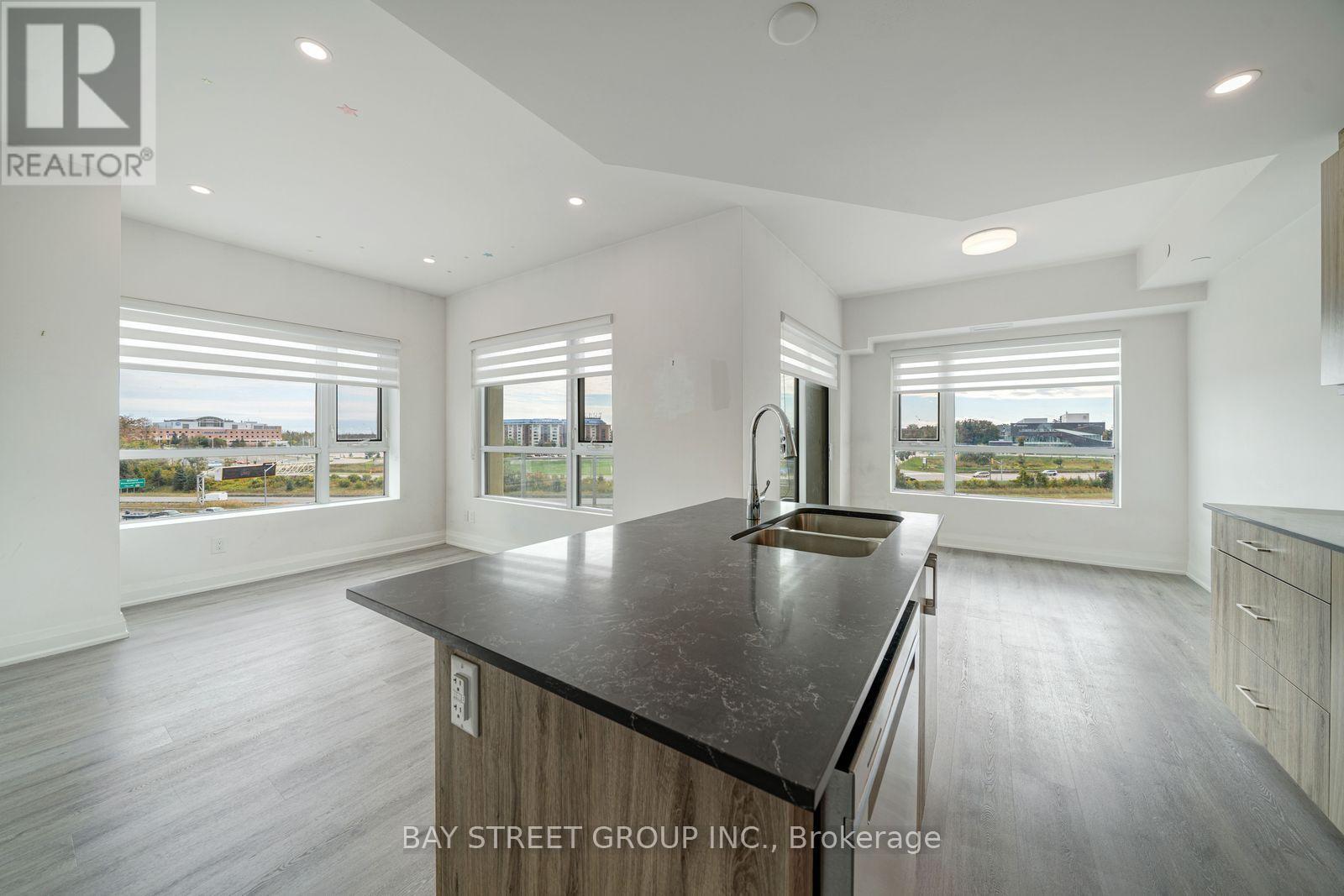 1011- 58 Lakeside Terrace, Barrie, ON photo 10