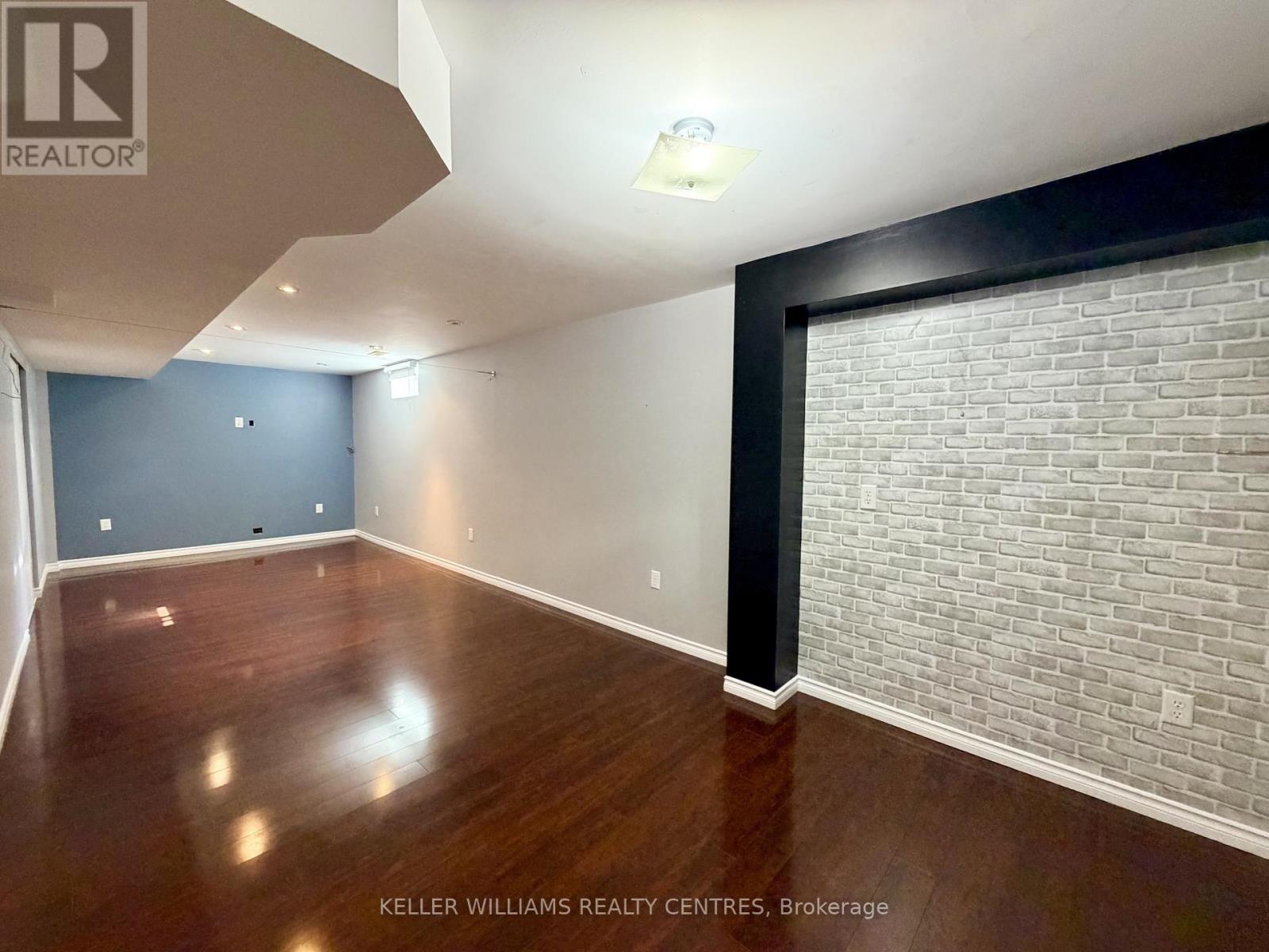 111 Bentley Crescent — photo 25