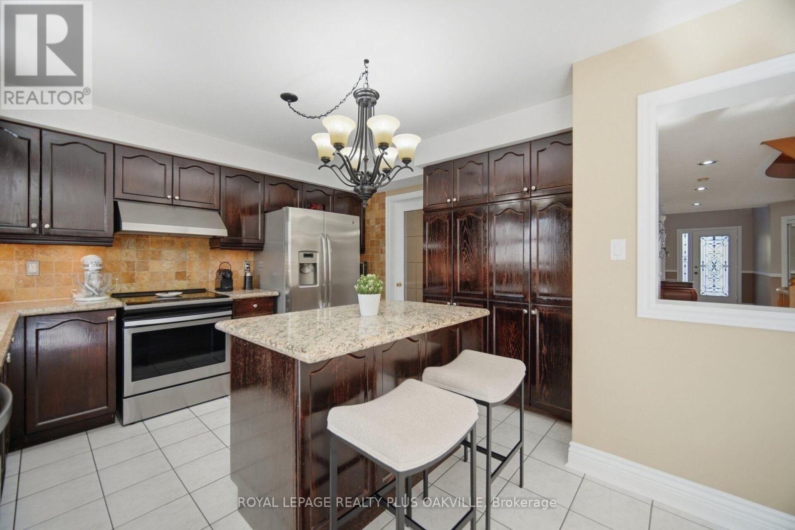 5892 GLEN ERIN DRIVE - 12