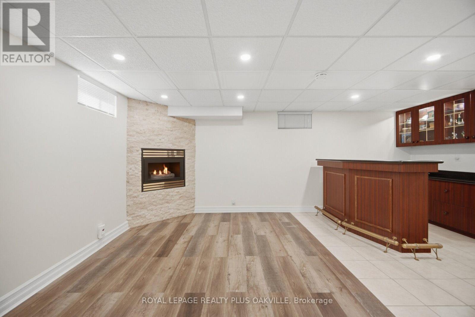 5892 GLEN ERIN DRIVE - 33