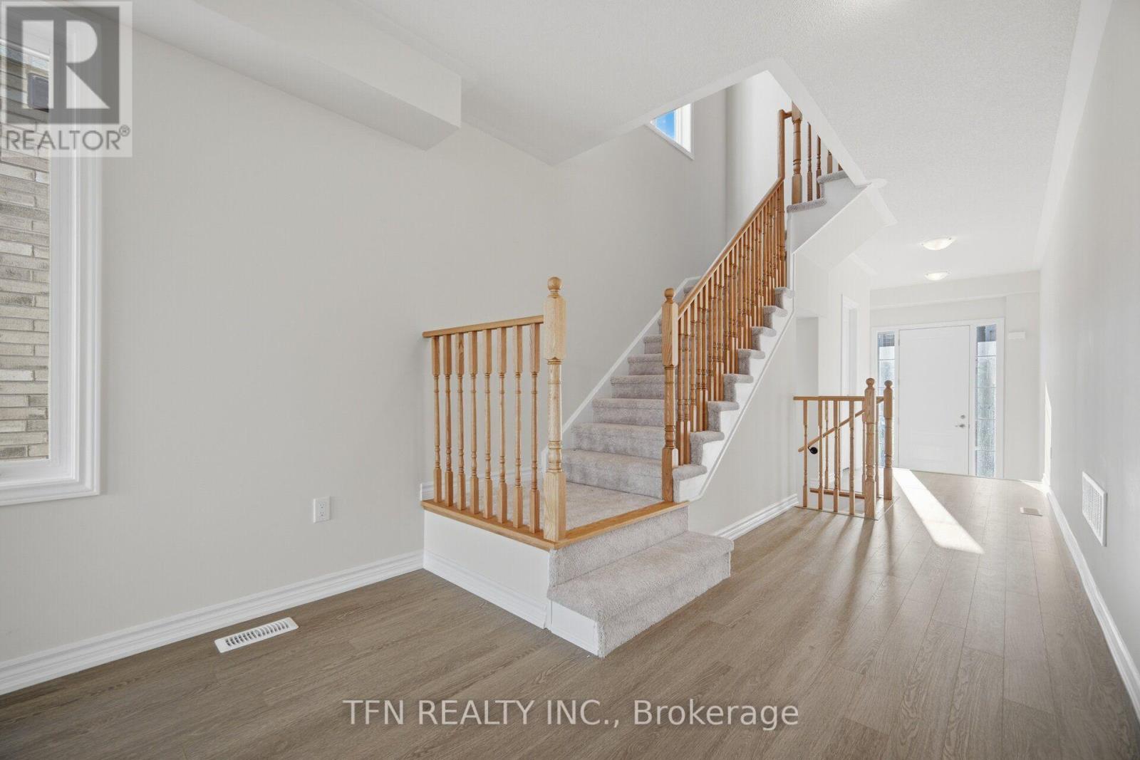 31 Brown Street — photo 28