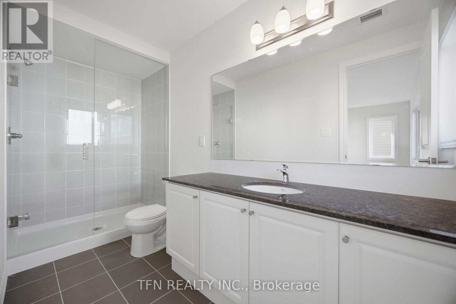31 Brown Street — photo 36