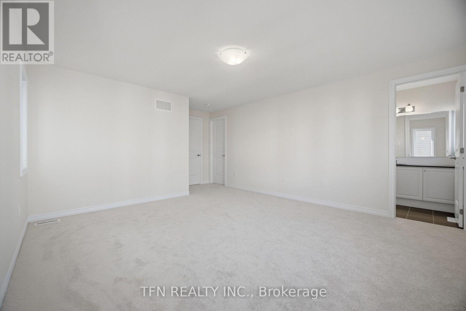 31 Brown Street — photo 35