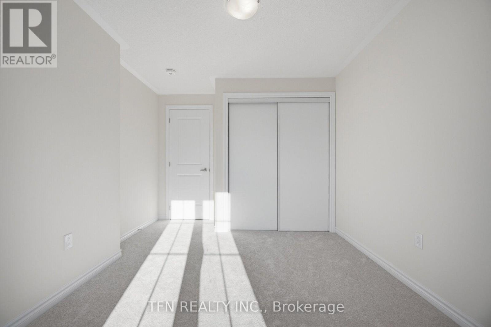 31 Brown Street — photo 41