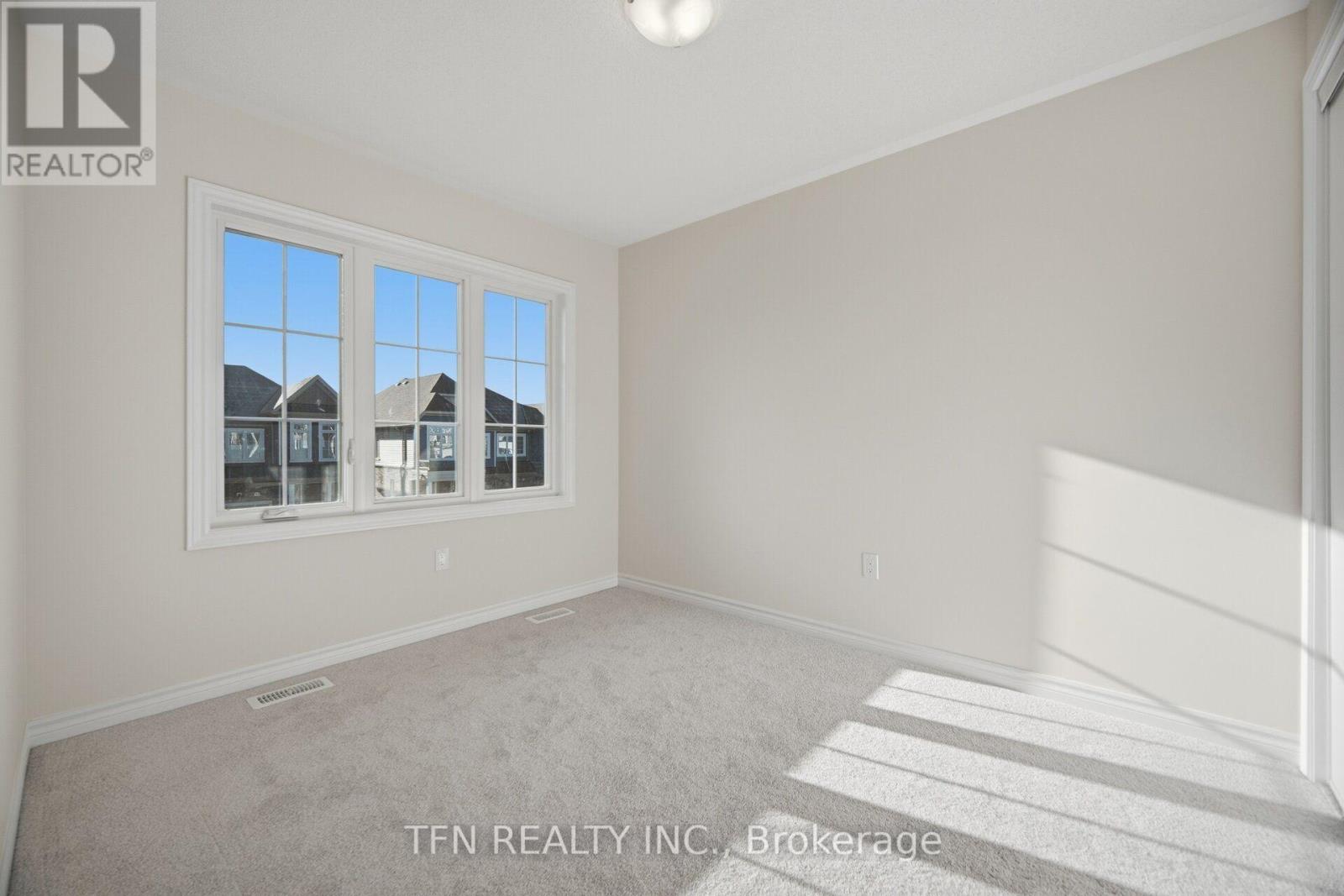 31 Brown Street — photo 38