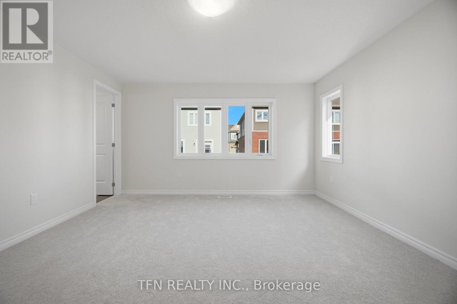 31 Brown Street — photo 34