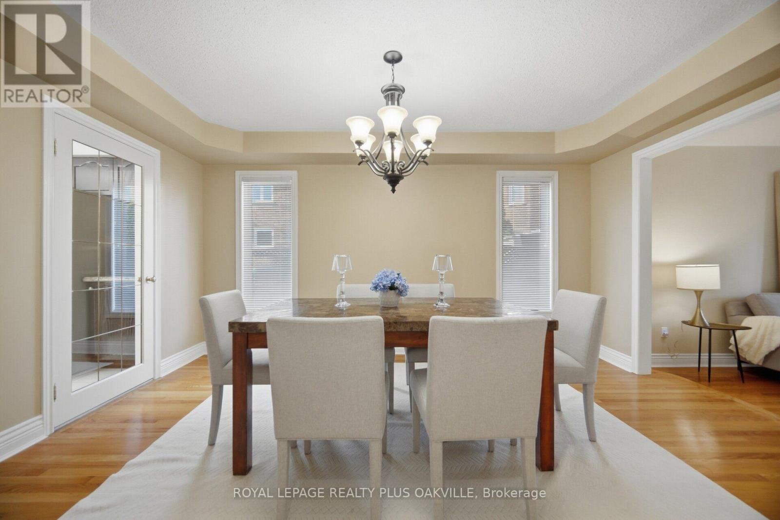 5892 Glen Erin Drive, Mississauga, ON photo 9