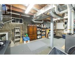 34 Jackson Avenue, Peterborough, ON K9J5B9 Photo 32
