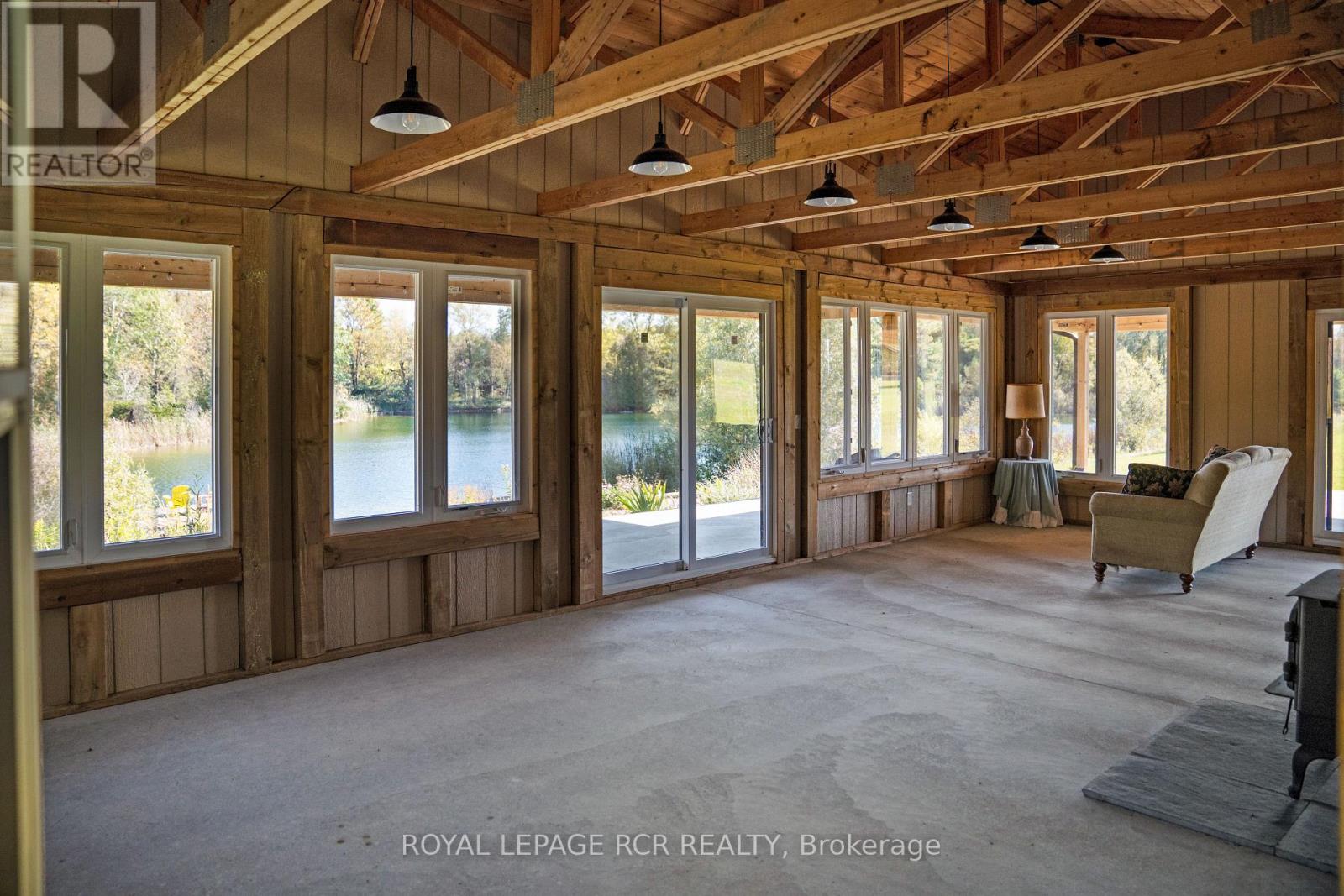 9121 Erin-Garafraxa Townline, Erin, ON photo 9