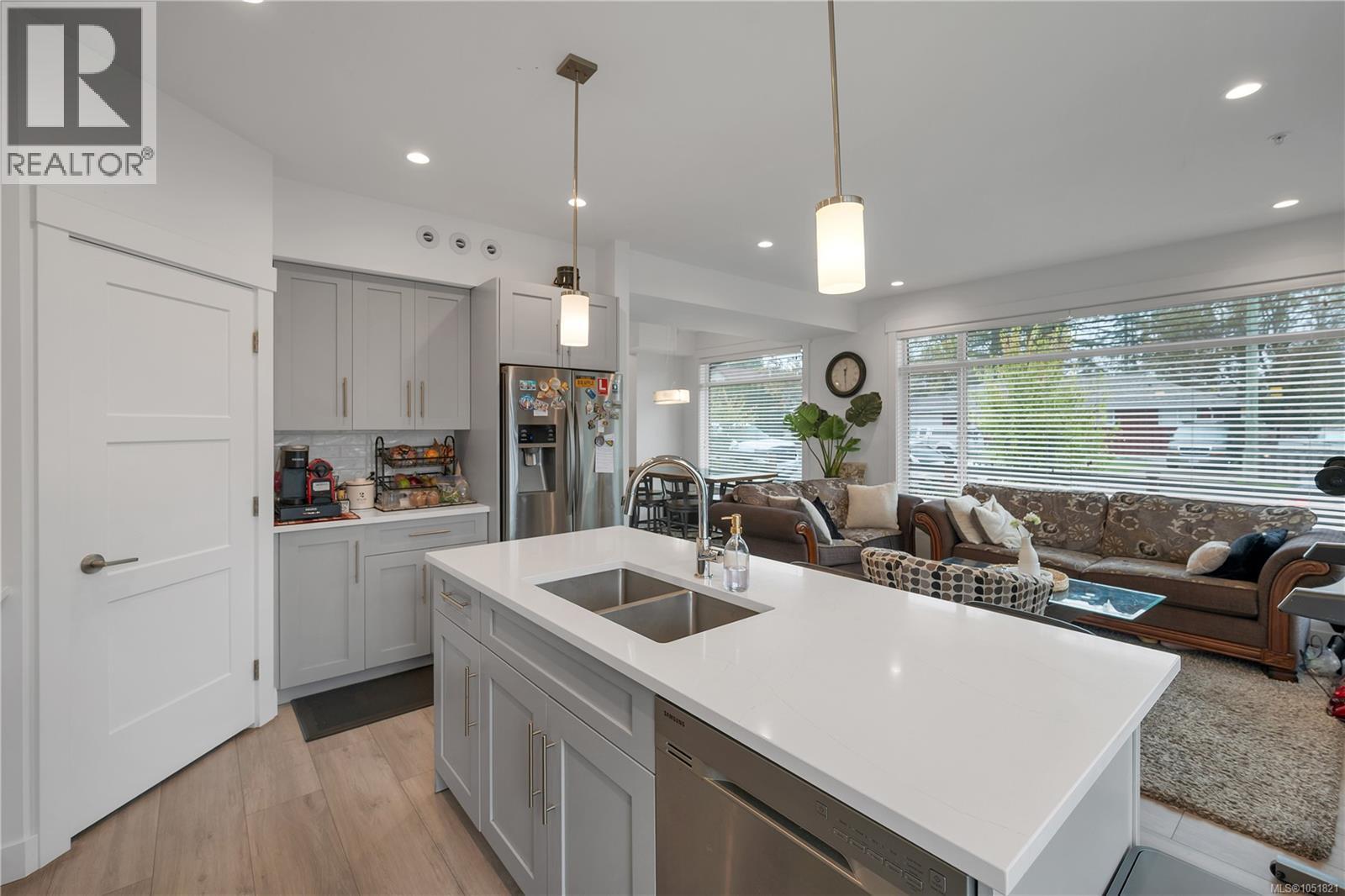 A1 327 Hilchey Rd, Campbell River - Image 1
