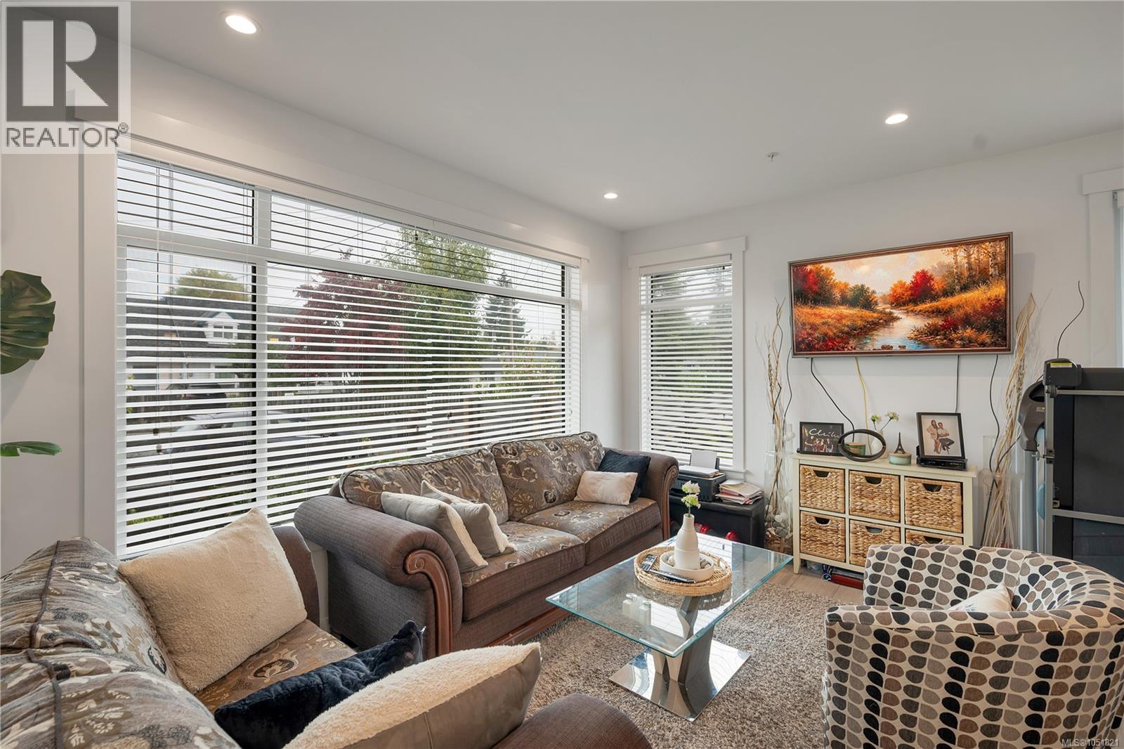 A1 327 Hilchey Rd, Campbell River - Image 1