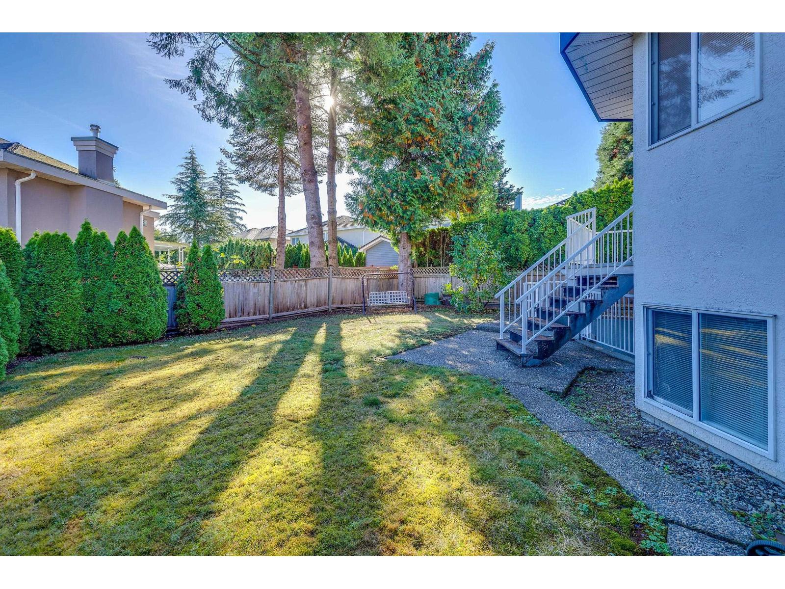 Photo of 11036 163A STREET 37