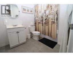 2114 Strathcona Avenue, Prince George, BC V2L4Y5 Photo 11