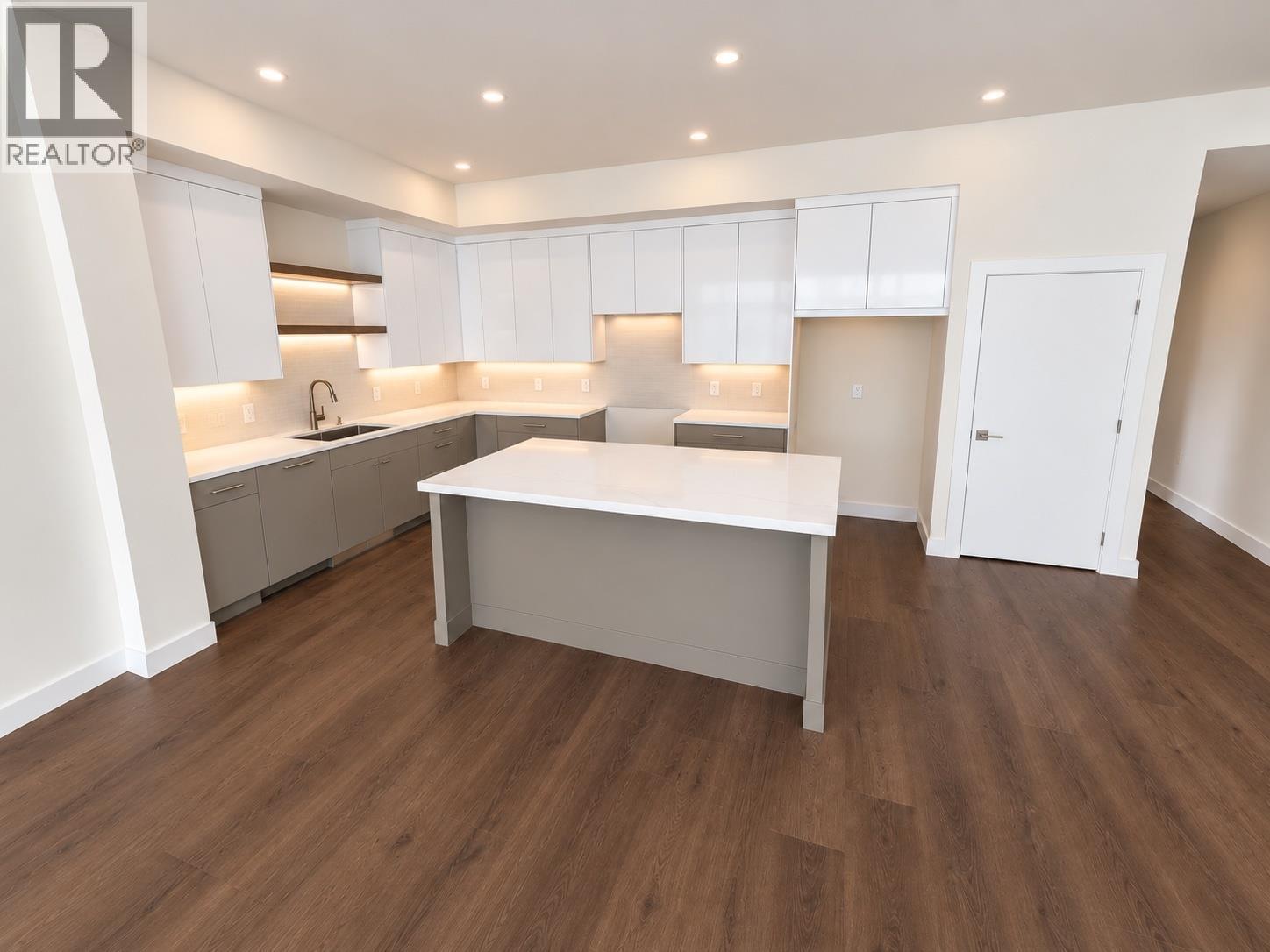  3748 Morningside Drive, West Kelowna