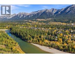 1009 10 Street, Canmore, AB T1W2A1 Photo 6