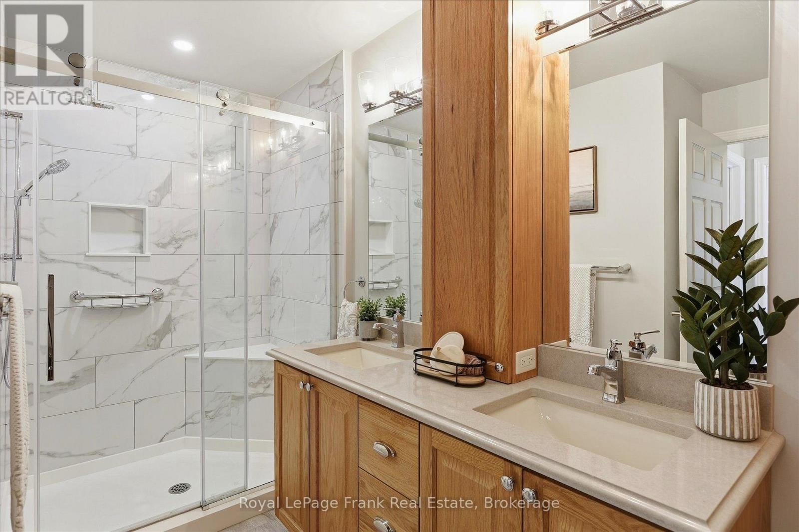 35- 1121 Armour Road, Peterborough, ON photo 20