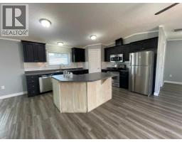 4pc Bathroom - 145, 5308 57 Street, Lloydminster, AB T9V2A3 Photo 7