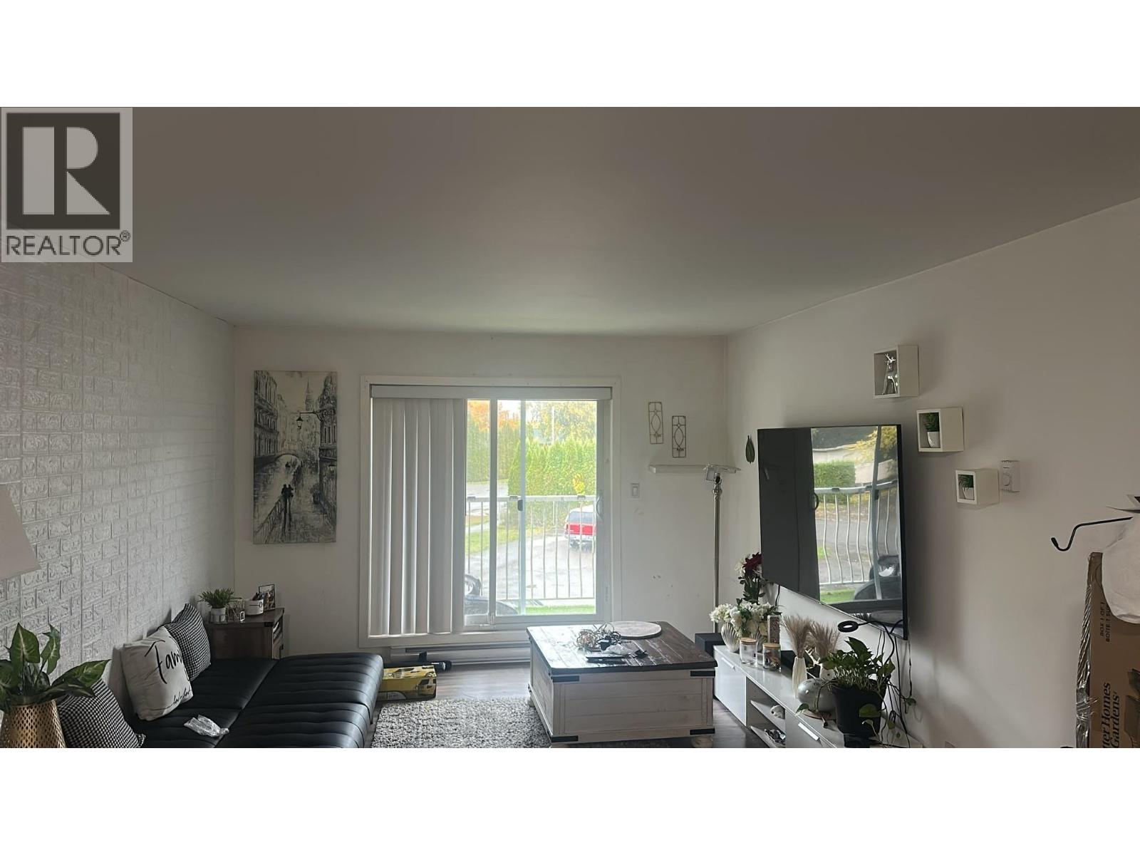 1203 2607 PEAR STREET, Terrace - Image 1